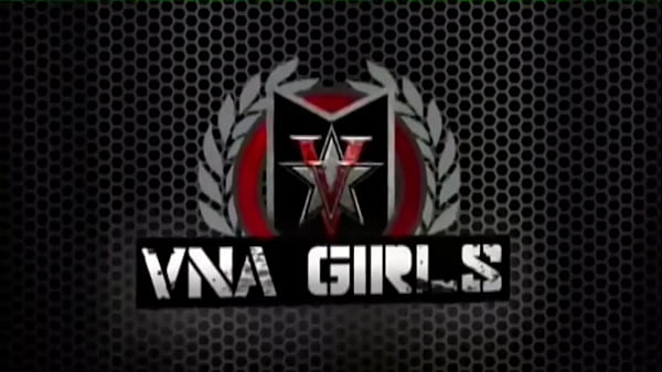 Blonde Vicky Vette Licks Skinny Blonde Bella Rose’s Muff!