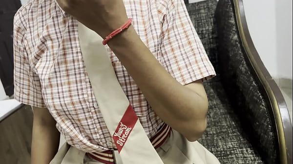 Fucked by the Indian hot boyfriend at the college residence