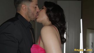 Valentina Nappi, a black-haired pornographic star with a unshaved pussy, gives an amazing cowgirl ride while gargling a immense lollipop in full HD.